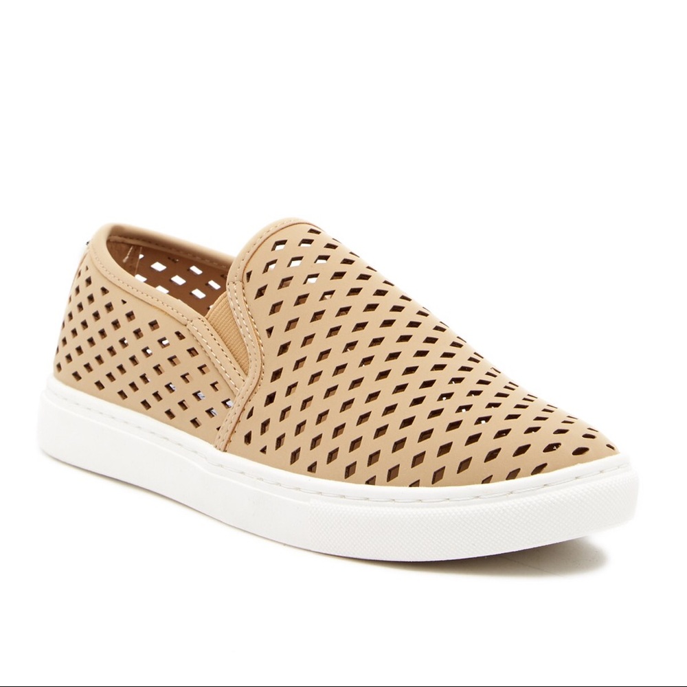 Steve Madden Slip-On Sneaker